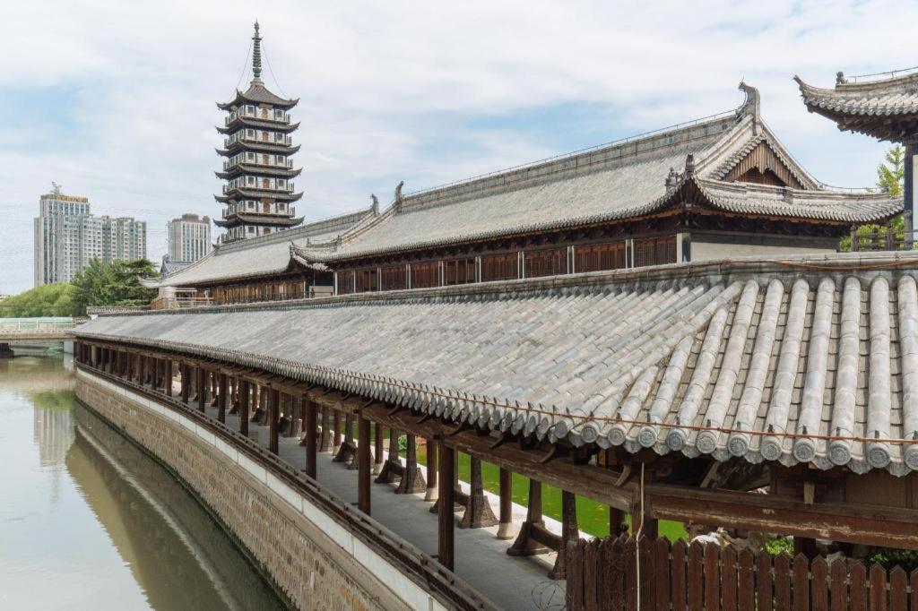Jinjiang Inn Caoan Road Shanghái Exterior foto